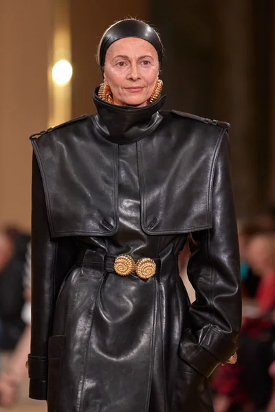 Look 5